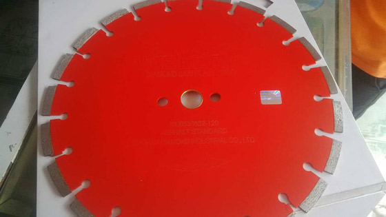 Một số hướng dẫn chọn mua  lưỡi cắt bê tông hay dành cho bạn