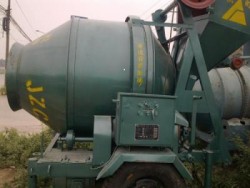 Máy trộn bê tông JZC250