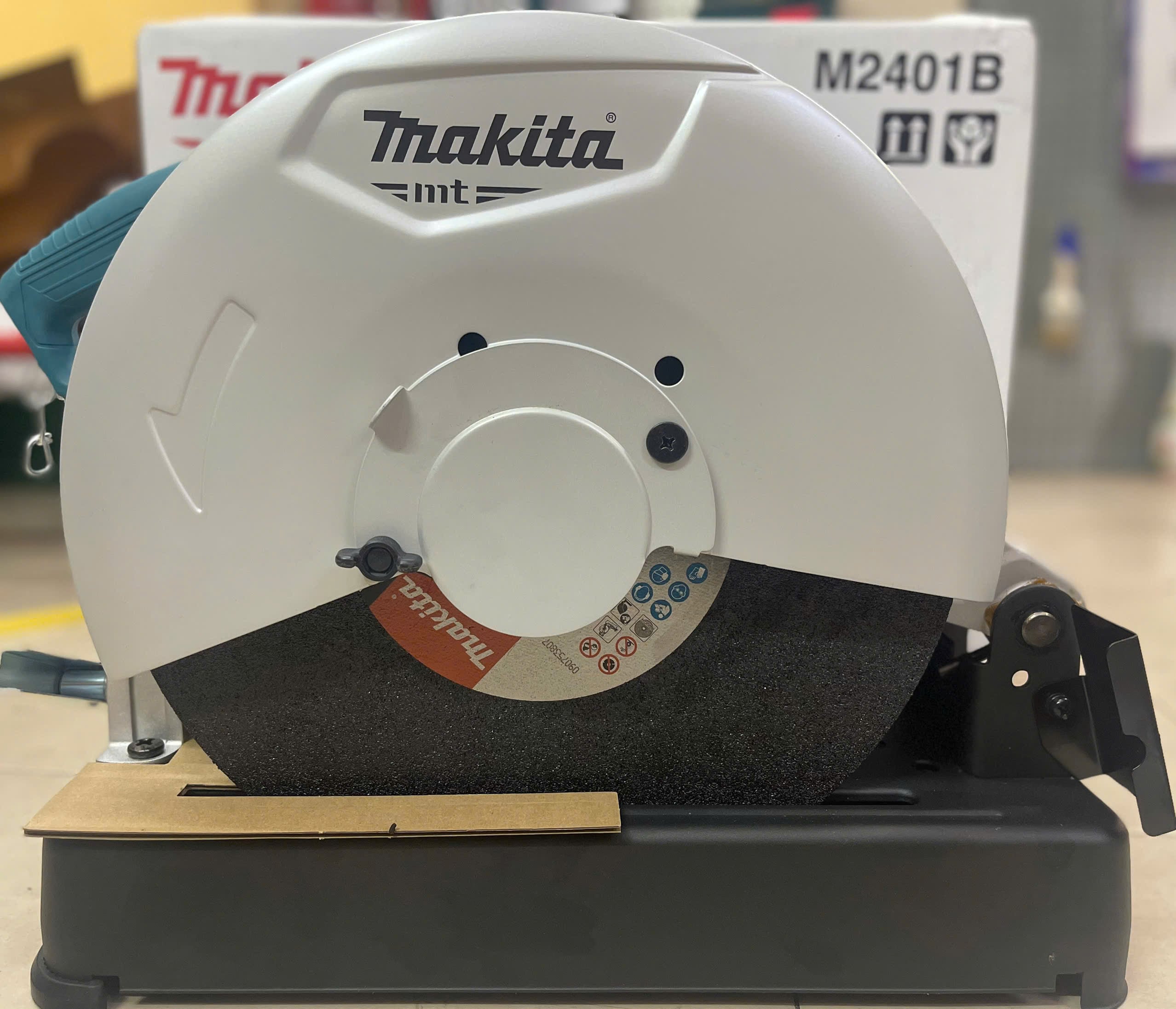 Máy Cắt Sắt Bàn Makita M2401B (2000 W) 355mm